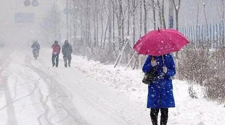北方雨雪天上線(xiàn)！雨雪天使用衣物烘干機(jī)烘衣的好處