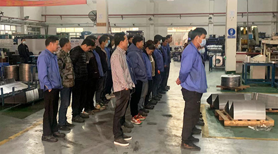 保健康 趕生產(chǎn)！金環(huán)電器早會叮囑員工注意防疫