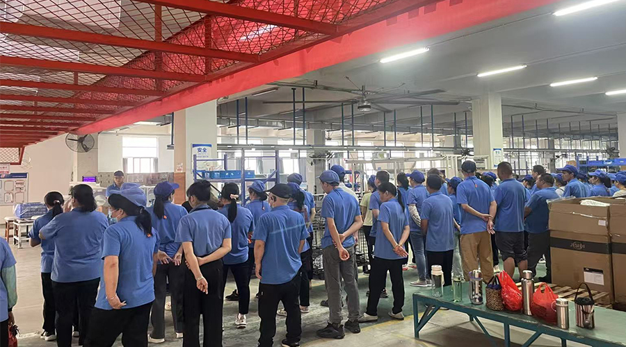 金環(huán)早會：凝聚團隊力量，助力生產(chǎn)前行